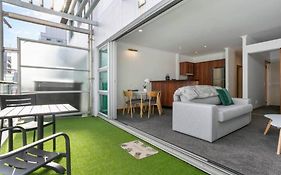 Luxury Hideaway On Princes Wharf
